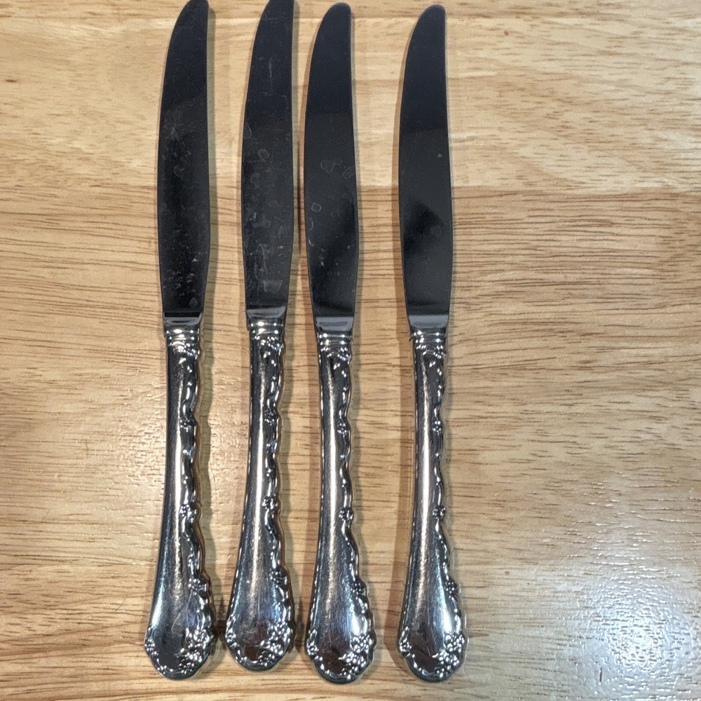 Lot Of 4 Dinner Knives With Beautiful Floral Handle Design